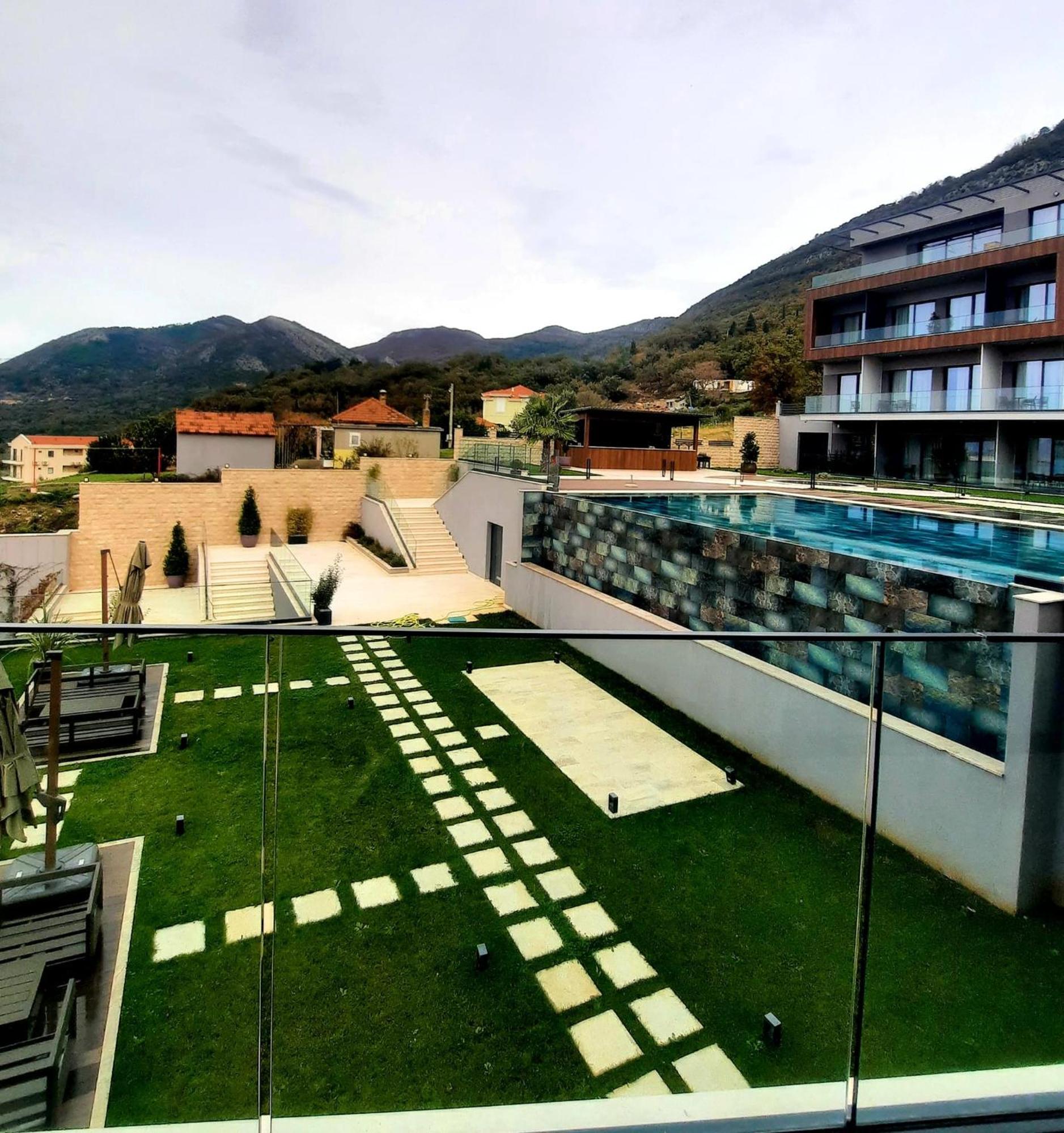 Royal Blue Resort & Residences Tivat Zewnętrze zdjęcie